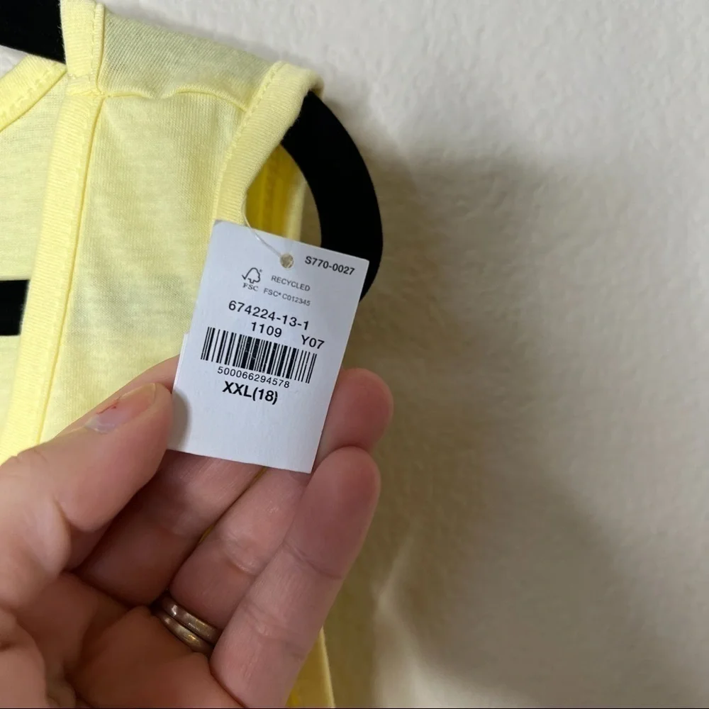 Tank top XXL NWT Crocodile